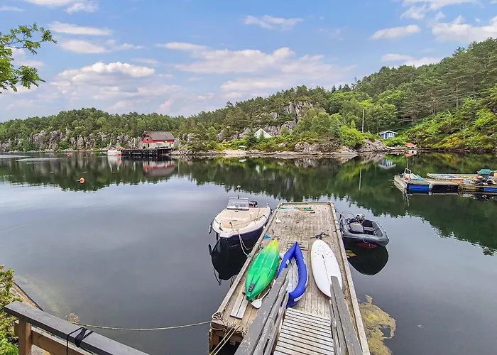 Feriehus 3 Bedroom Gorgeous In Kolbeinsvik